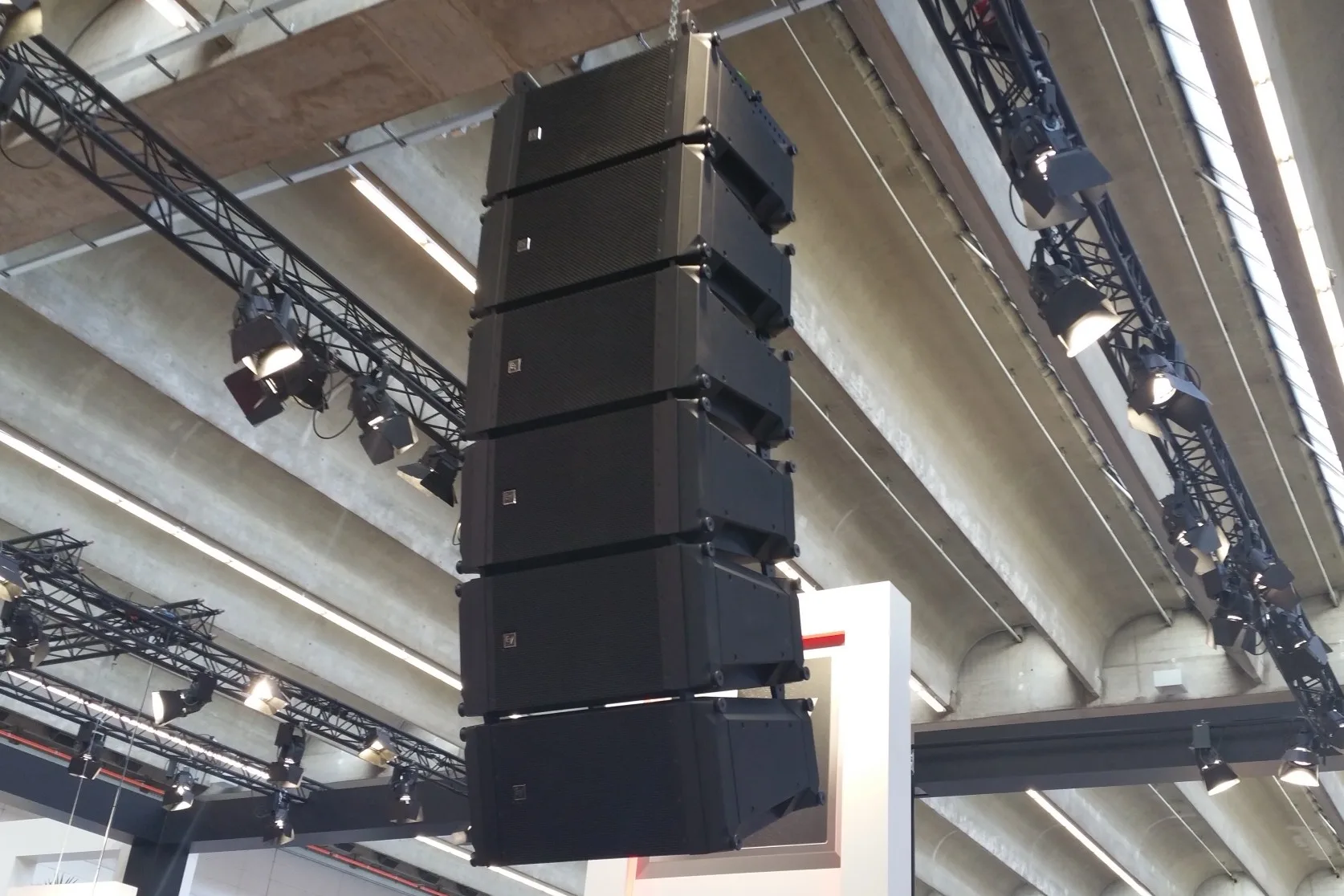 Звуковое оборудование